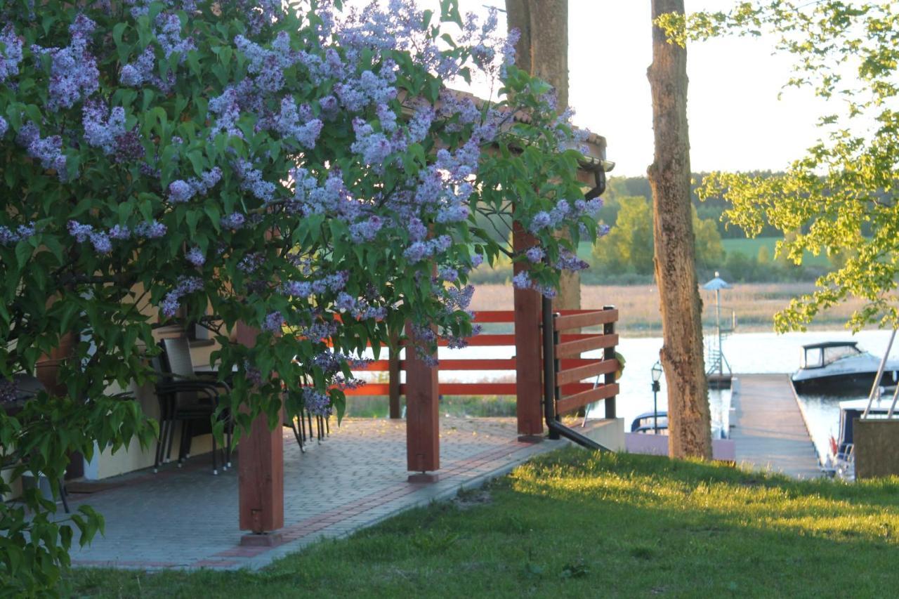 Domki W Porcie Zielony Gaj Mikolajki  Exterior photo